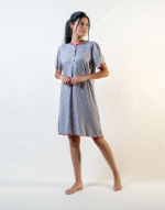 Short, half-sleeved nightgown with buttons - Image 2