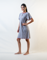 Short, half-sleeved nightgown with buttons - Image 3