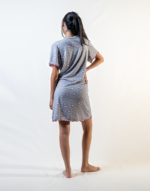 Short, half-sleeved nightgown with buttons - Image 4